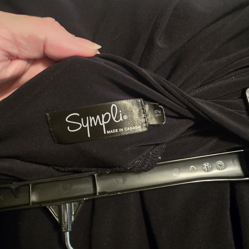 Sympli Elegant Black Garment
